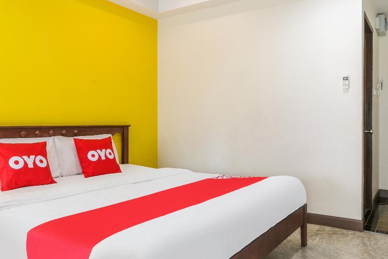 Oyo 233 Sunshine House Hotel Chiang Mai Luaran gambar